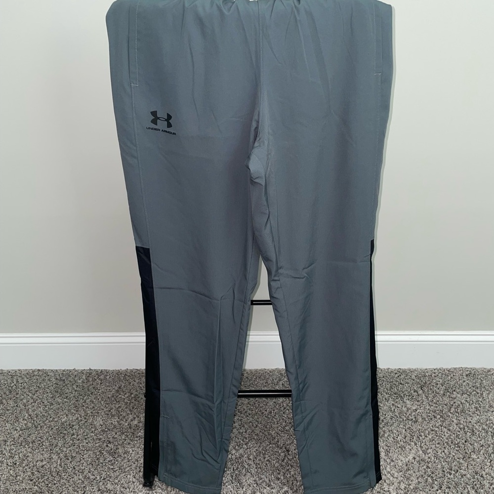 Under Armour Gray Sweatpants Lightweight Joggers